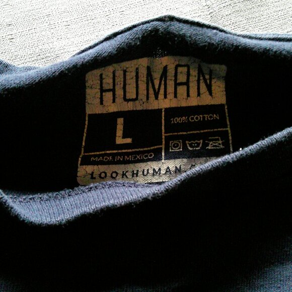 "BITE ME" Venus Flytrap Tee - Picture 3 of 3